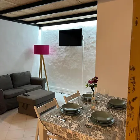 Port Blanc Apartment